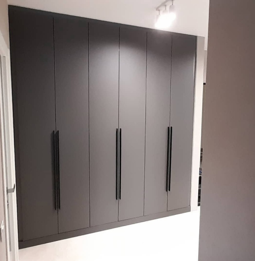 Встроенные распашные шкафы-Встраиваемый шкаф с распашными дверями «Модель 18»-фото2