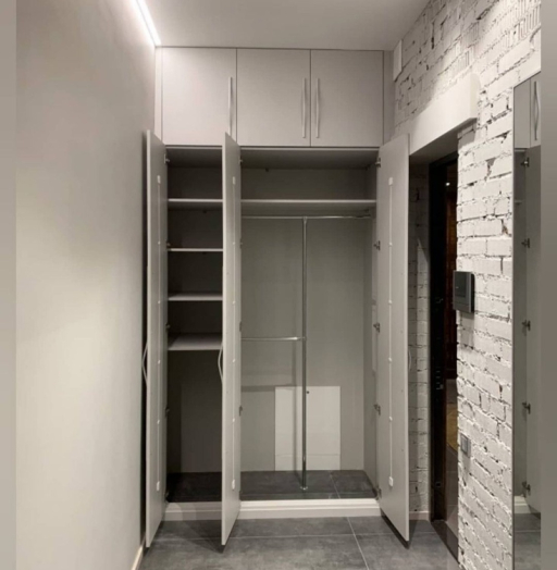 Распашные шкафы-Встроенный шкаф с распашными дверями «Модель 16»-фото4